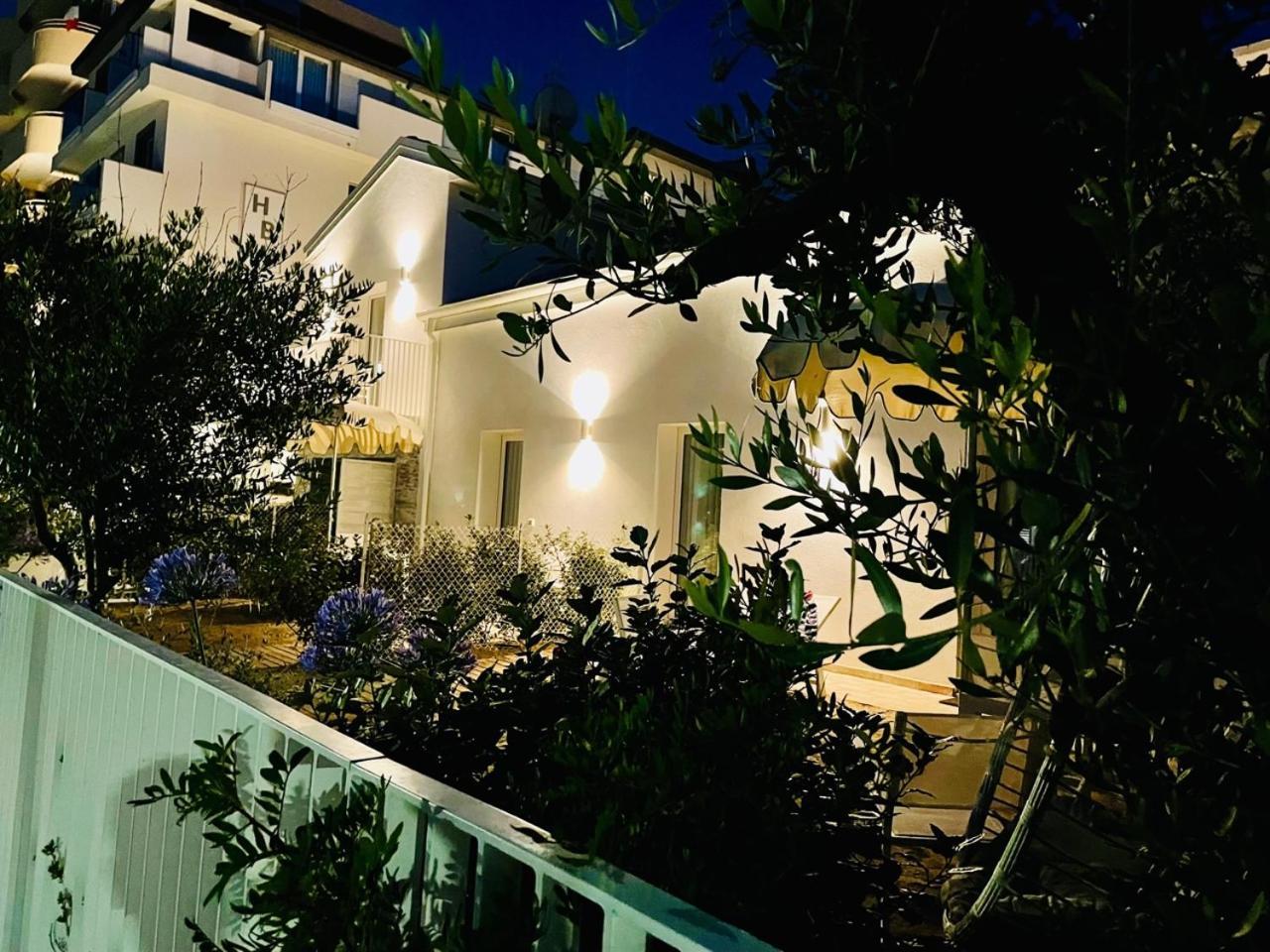 Villa Le Agavi Luxory Beach Surfhouse Bellaria-Igea Marina Zewnętrze zdjęcie